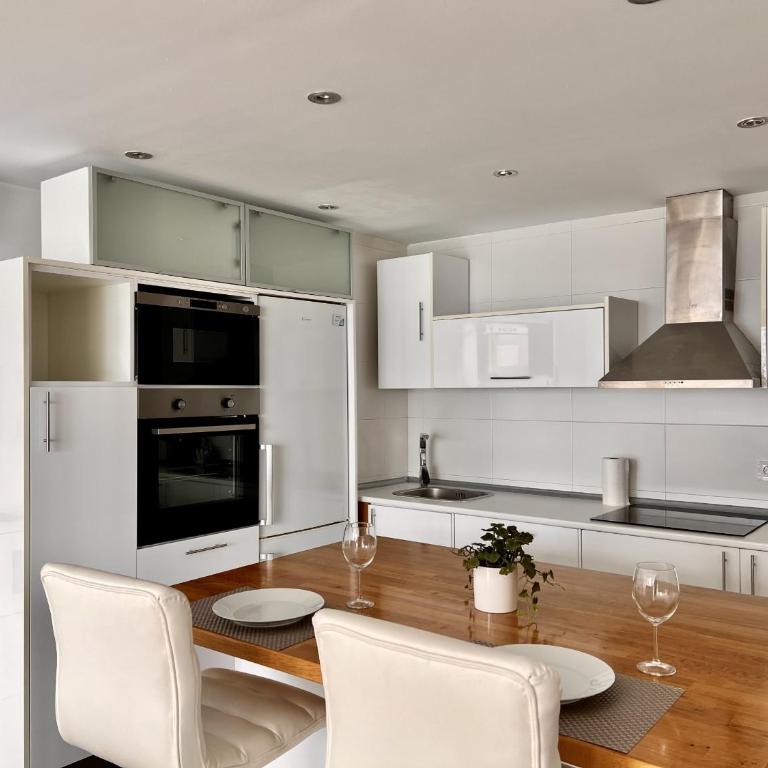 Albufereta Beach Studio by United Renters - One-Bedroom Apartment - 16