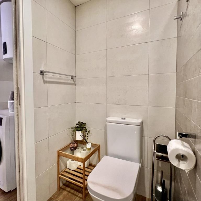 Albufereta Beach Studio by United Renters - One-Bedroom Apartment - 15