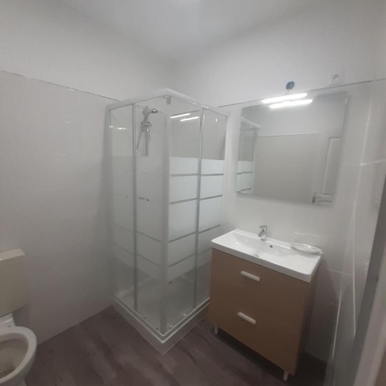 appartement 45m2 parking gratuit en plein centre ville - Apartment mit 2 Schlafzimmern - 5