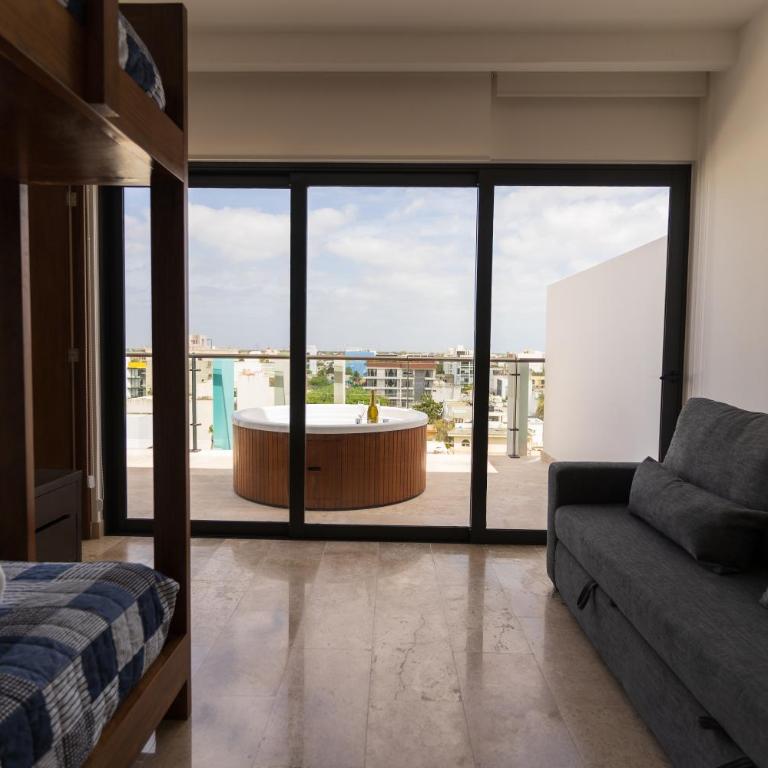 New & Equipped Apartment Steps From The Beach With Pool Jacuzzi By Yeah - Three-Bedroom Apartment - 12