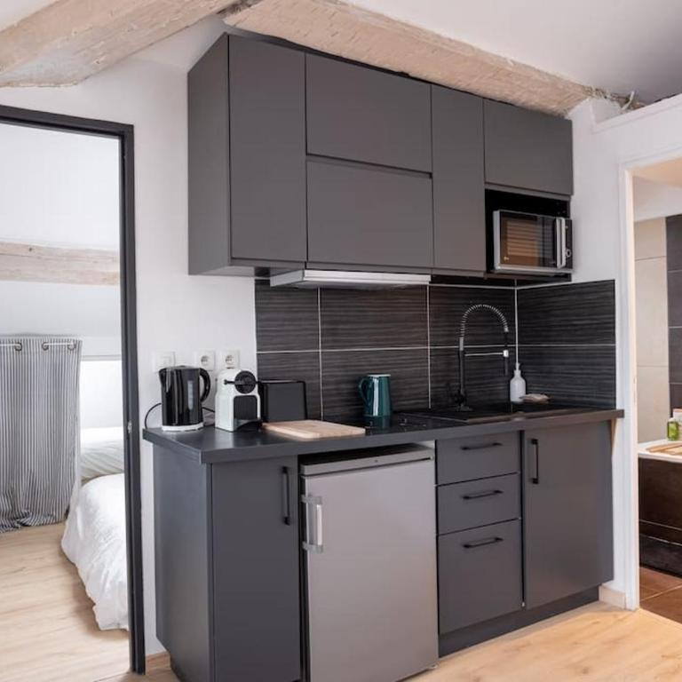 Appartement sous les toits 5 min du palais à pied - Appartement 1 Chambre - 10