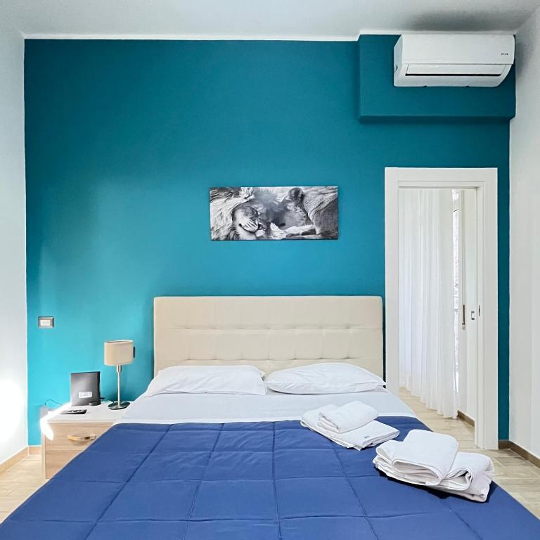 Bed Boutique Napoli Colors - Camera Quadrupla Classic - 12
