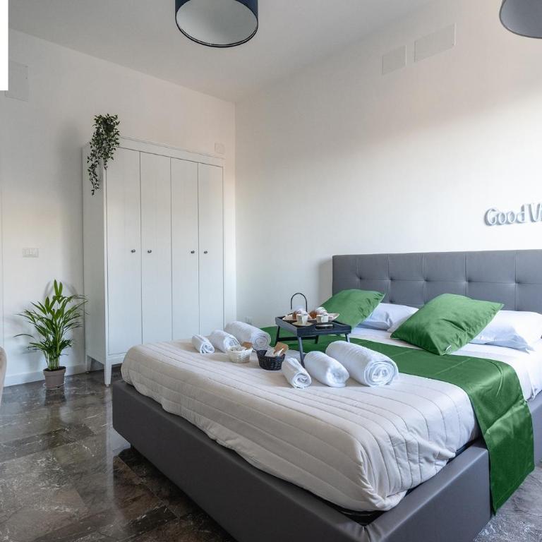 Annamaria - Central Station Charming accommodation - Two-Bedroom Apartment - 8