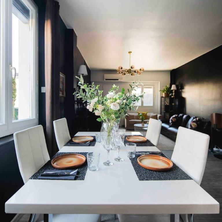 Jolie Maison sur Orléans, Parking & Climatisation - Appartement 2 Chambres - 9