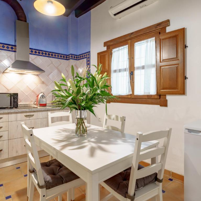 SUITES CASA DE LAS COLUMNAS - Family Studio - 9