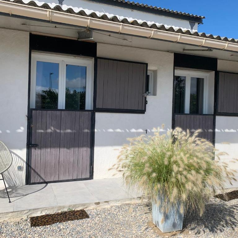 Le Mazet Chambre d'Hôtes - Camera Familiare con Doccia - 9