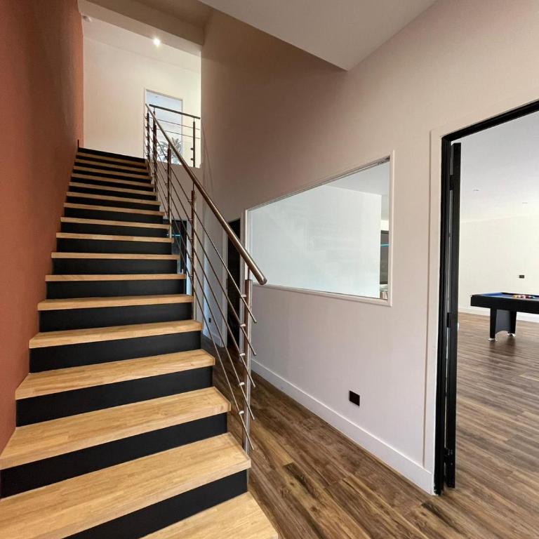 Villa 400m2 piscine intérieure très calme - Villa - 19