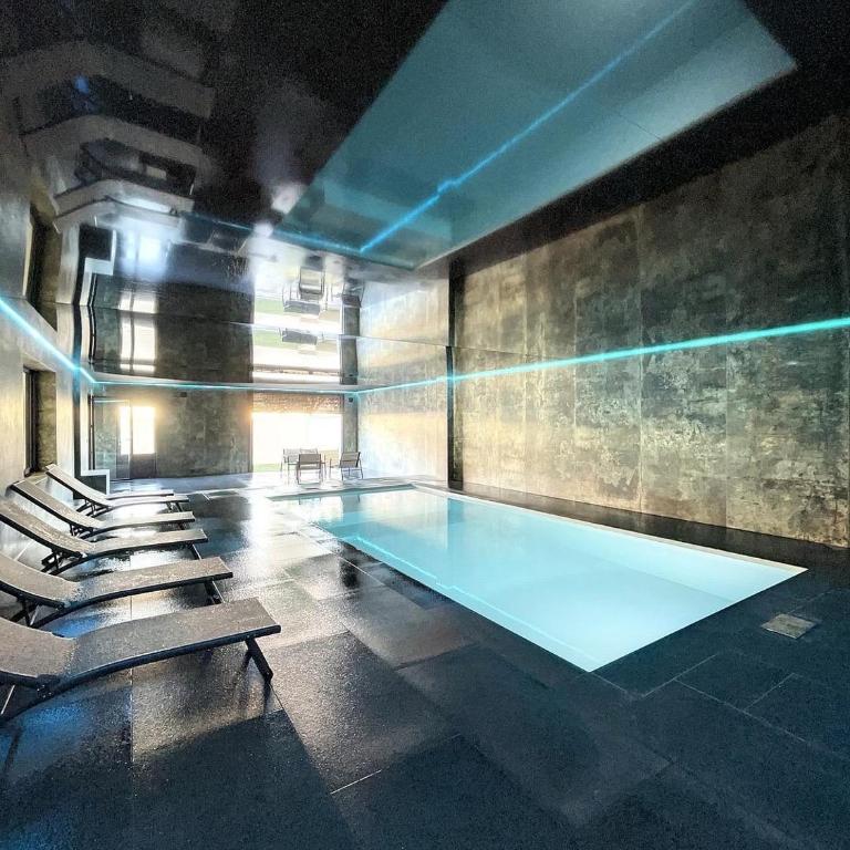 Villa 400m2 piscine intérieure très calme - Villa - 24