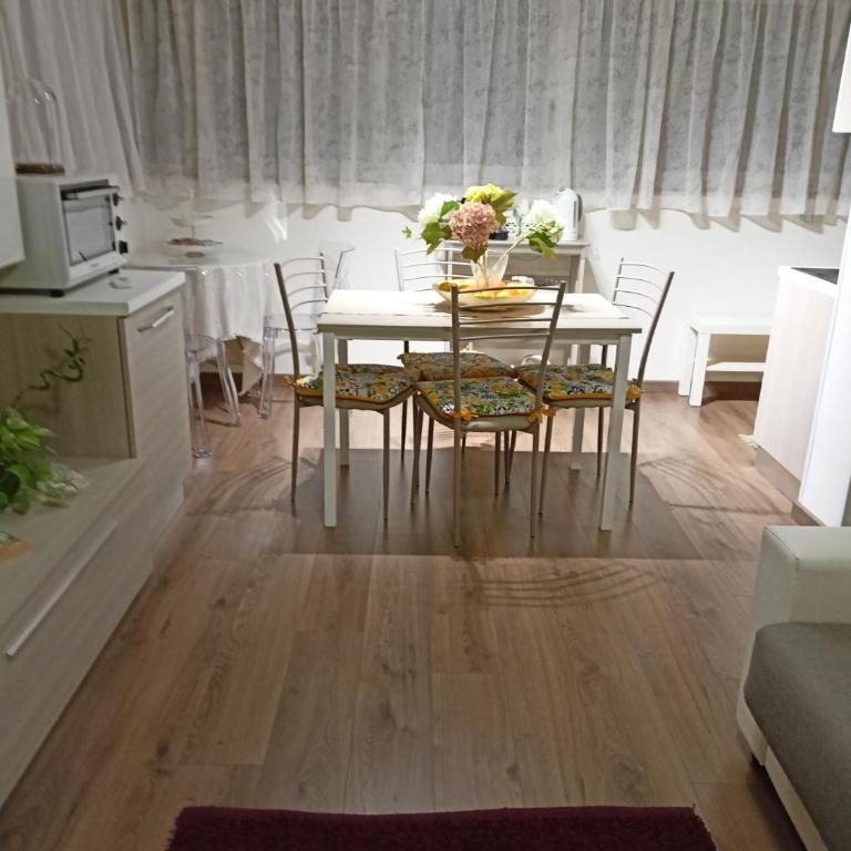 La Petite Maison - Apartment with Sea View - 38