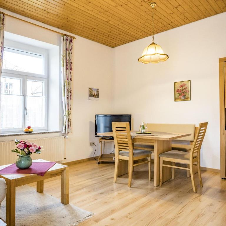 Haus Alpenruhe - Apartment mit Gartenblick - 3