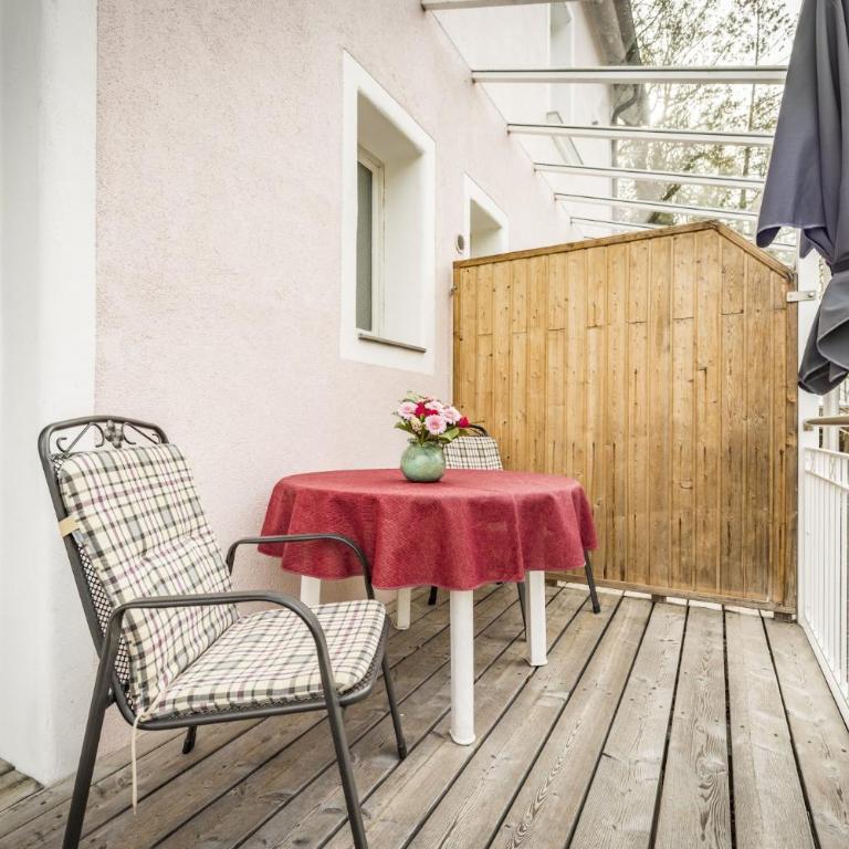 Haus Alpenruhe - Apartment mit Gartenblick - 22