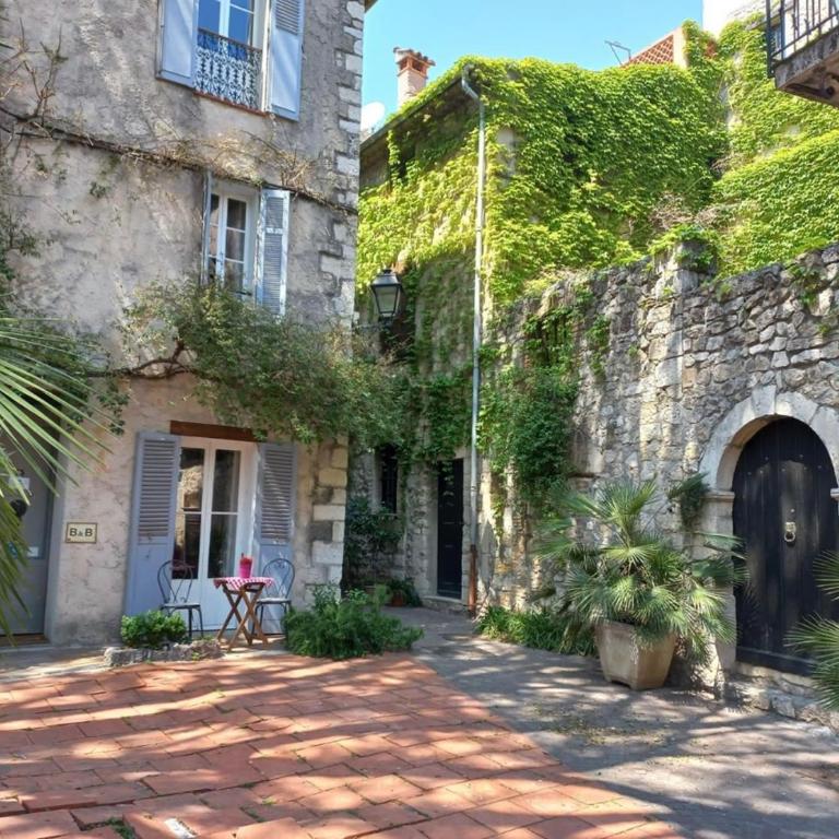 Studio au cœur du Vieil Antibes - Appartement 1 Chambre - 2