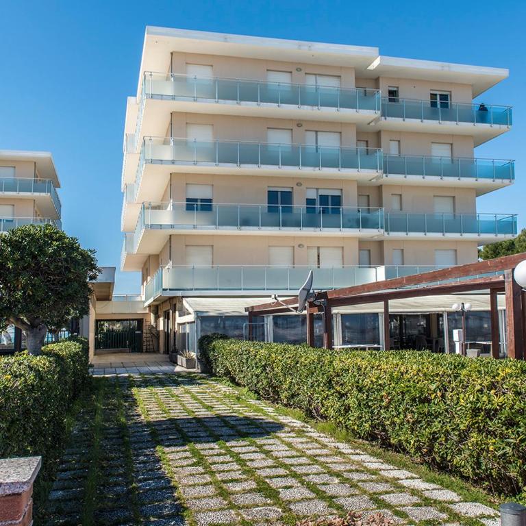 M340 - Marcelli, accogliente trilocale fronte mare con balcone - Two-Bedroom Apartment - 29
