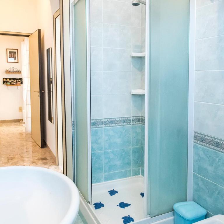 M340 - Marcelli, accogliente trilocale fronte mare con balcone - Two-Bedroom Apartment - 23