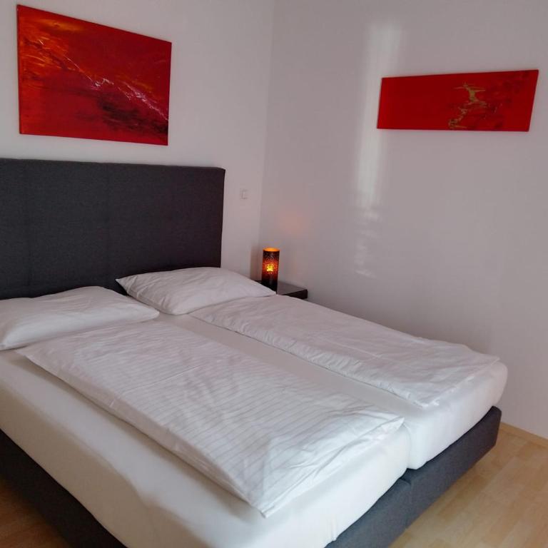 Pension Steinbichler - Apartments und Zimmer Check in 24-7 - Zweibettzimmer mit Balkon - 6