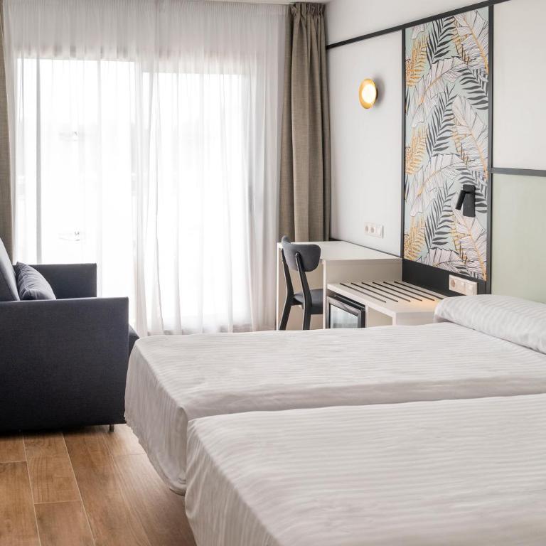 Medplaya Hotel Calypso - Habitación Doble con terraza (2 adultos + 1 niño) - 6