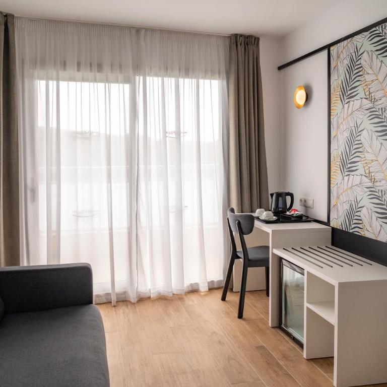 Medplaya Hotel Calypso - Suite Junior con terraza (2 adultos) - 5