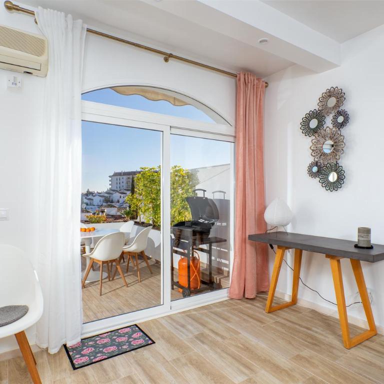 Torrequebrada terrace by Costarentals - Ref 76 - Apartamento de 3 dormitorios - 9