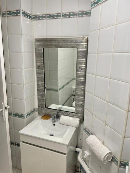 Super appartement avec terrasse, centre ville - One-Bedroom Apartment - 6