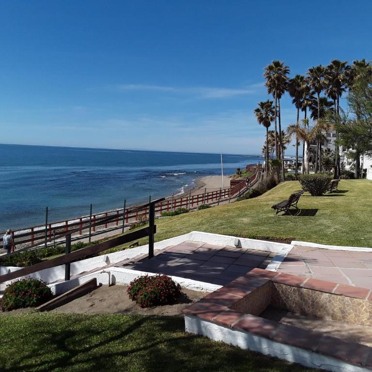 Holidays & Home New Studio Calahonda, Pools ,50 m Beach - Apartamento de 1 dormitorio - 38