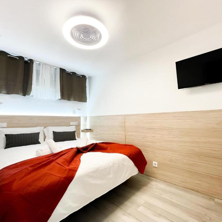 Pool View Holiday Home - One-Bedroom House - 8