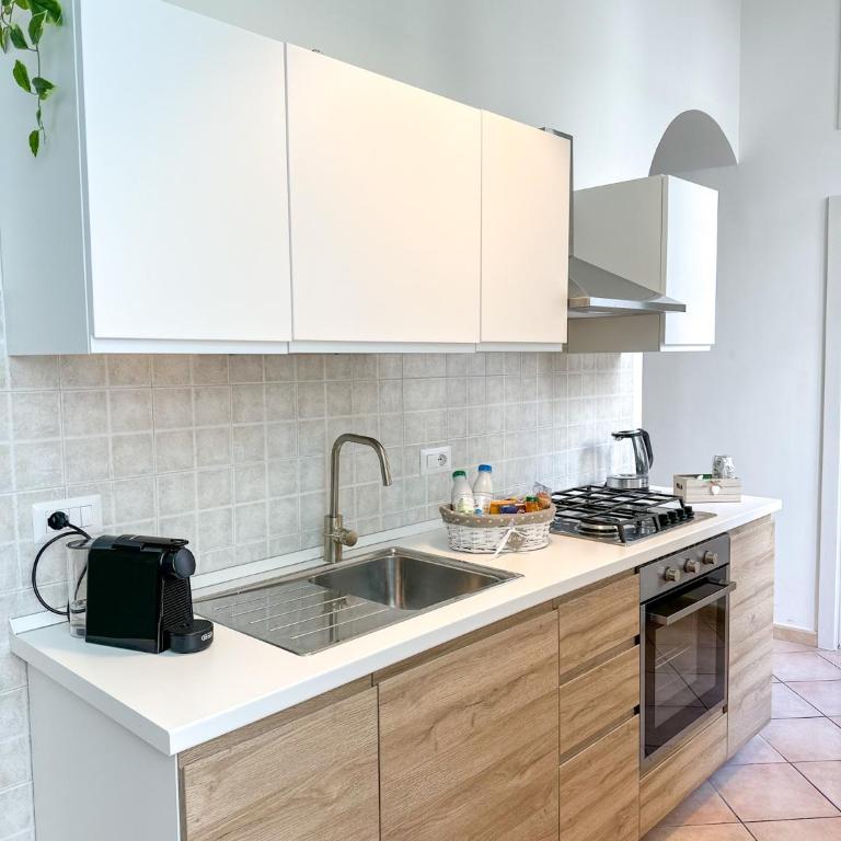 Al centro storico Home - Appartamento con 2 Camere da Letto - 8
