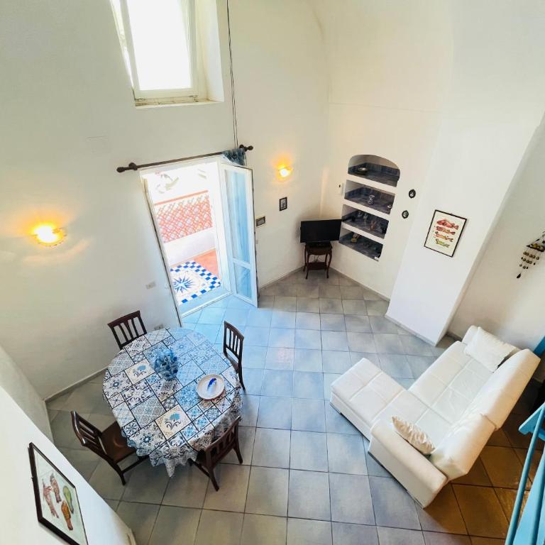 Lunatica Immobilevante - Appartamento con 2 Camere da Letto - 8