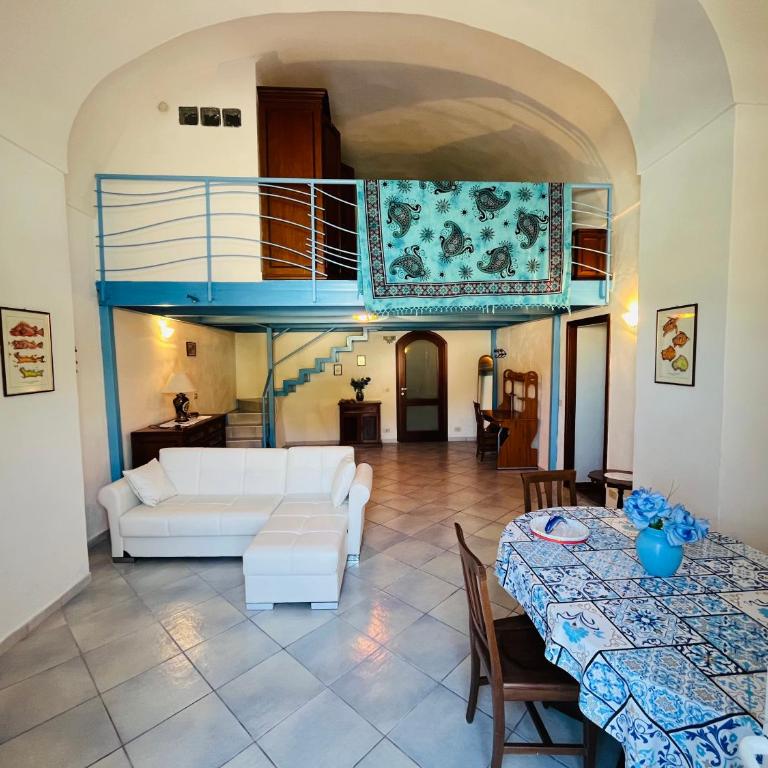 Lunatica Immobilevante - Appartamento con 2 Camere da Letto - 7