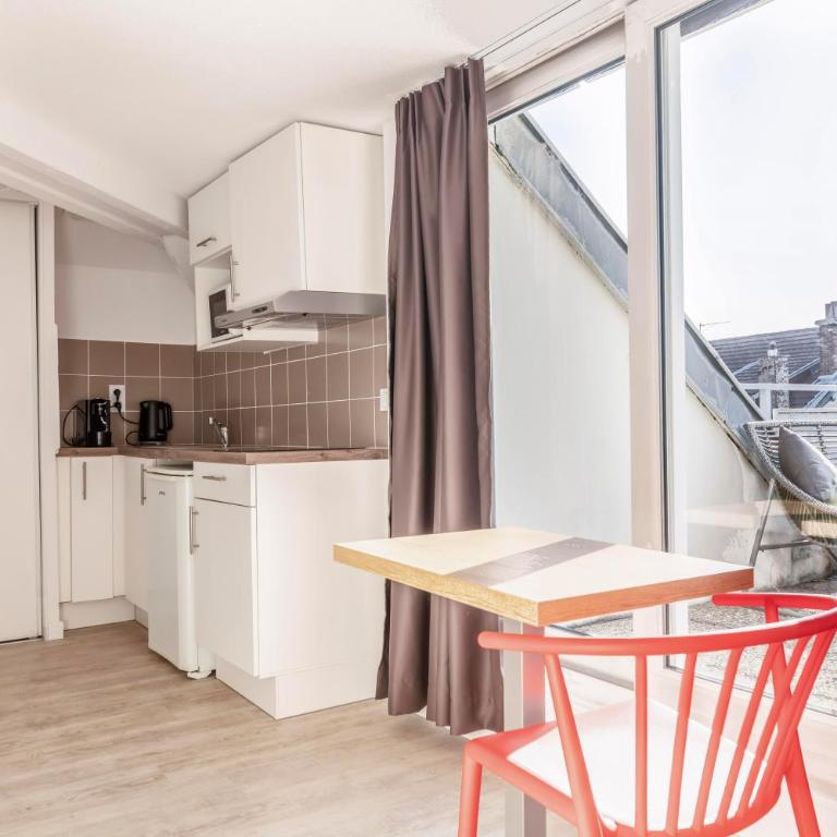 Residhotel Le Central'Gare - Studio Supérieur avec Terrasse - 5
