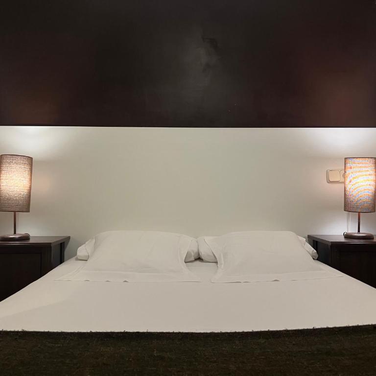 THC Gran Via Hostel - Small Double Room - 6