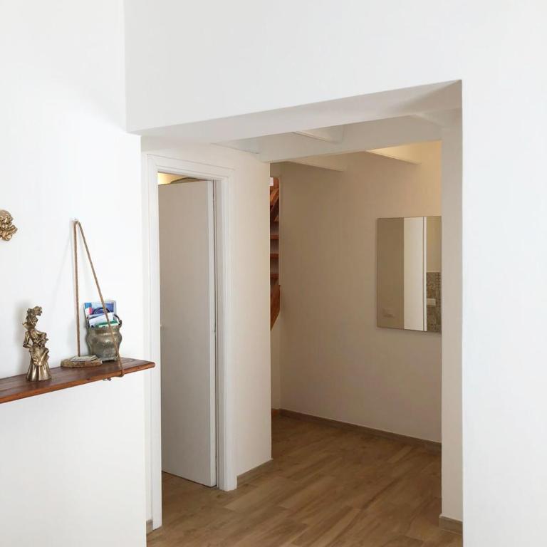 Casa Regina - Appartamento con 2 Camere da Letto - 7