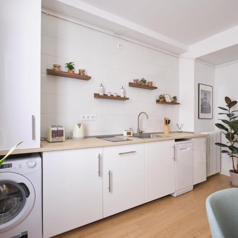 El apartamento que buscabas en la mejor ubicación - Two-Bedroom Apartment - 7