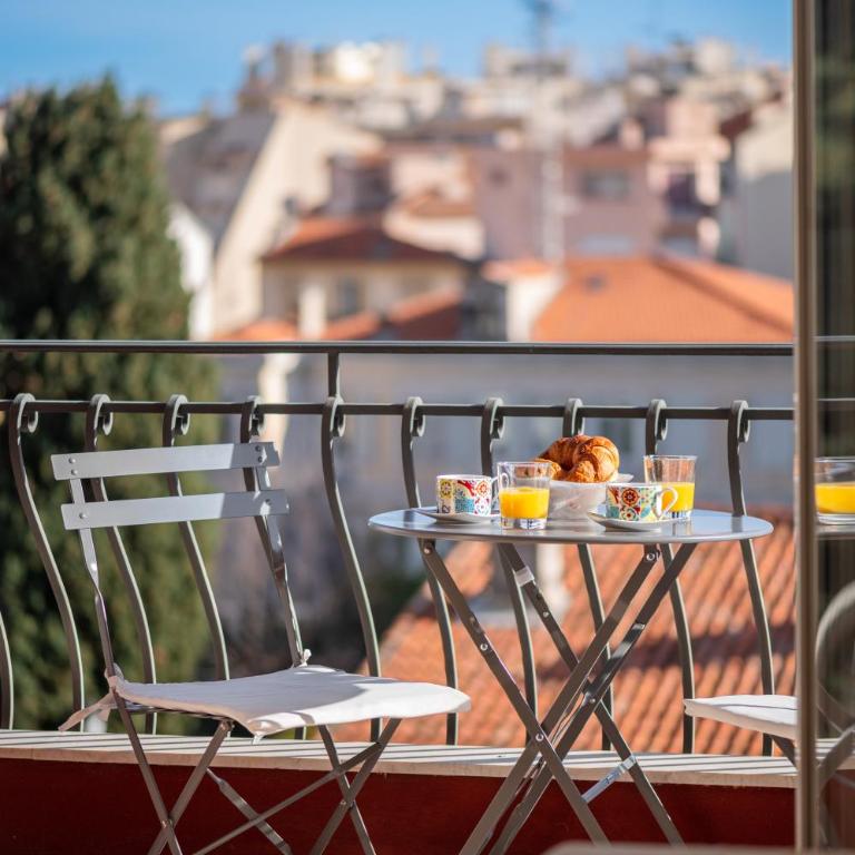 La Fabrique à Poupées - Chambres et Appartements de charme au coeur de Menton - Appartamento Superior con Balcone - 2