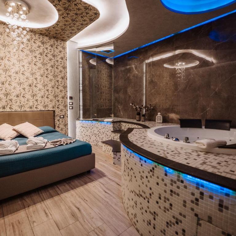 TH LUXURY SUITE - Suite Queen con Vasca Idromassaggio - 1