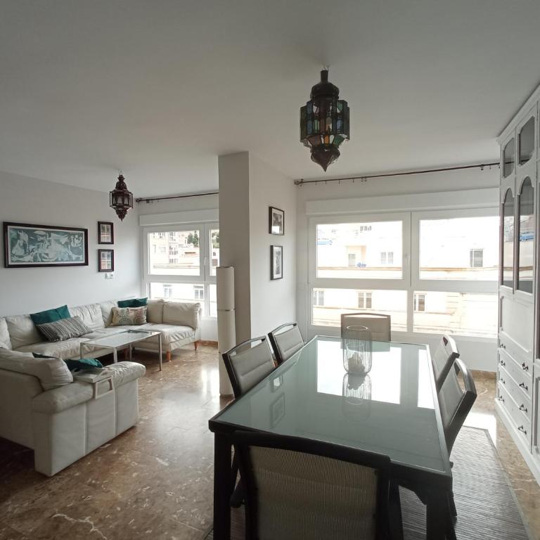 Luminosa vivienda con Vistas en Casco Histórico - Apartamento con balcón - 1