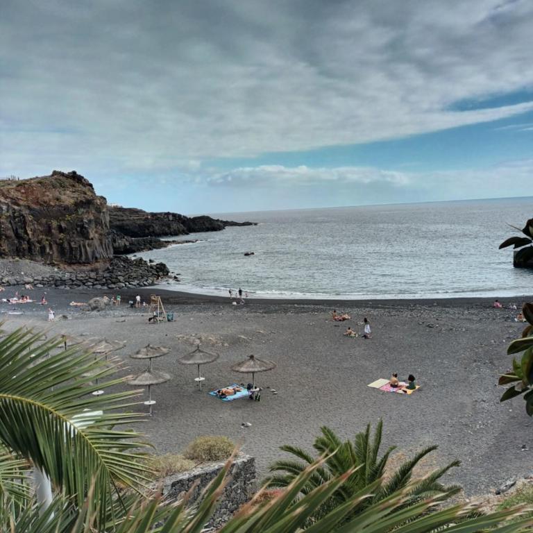 Great oportunity Costa Adeje Holiday apartment first sea line Free Wifi - Apartamento de 1 dormitorio - 51