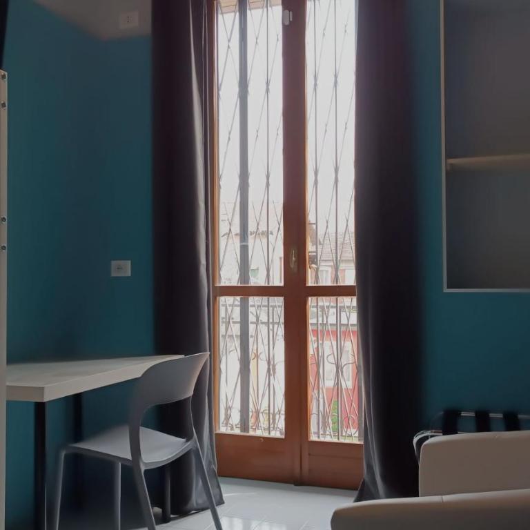 Hostel Turin Metro Young - Camera Doppia con Letti Singoli con Servizi Igienici in Comune - 11