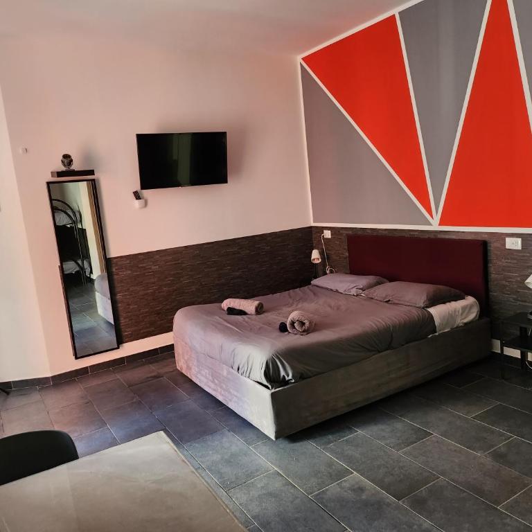 Hostel Turin Metro Young - Camera Familiare con Bagno Privato - 11
