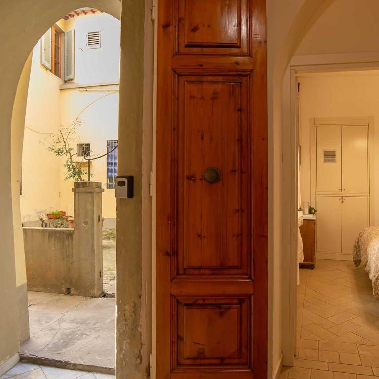 Casa MEDICI RICCARDI - 50mt da Piazza Duomo - Appartamento con 2 Camere da Letto - 5
