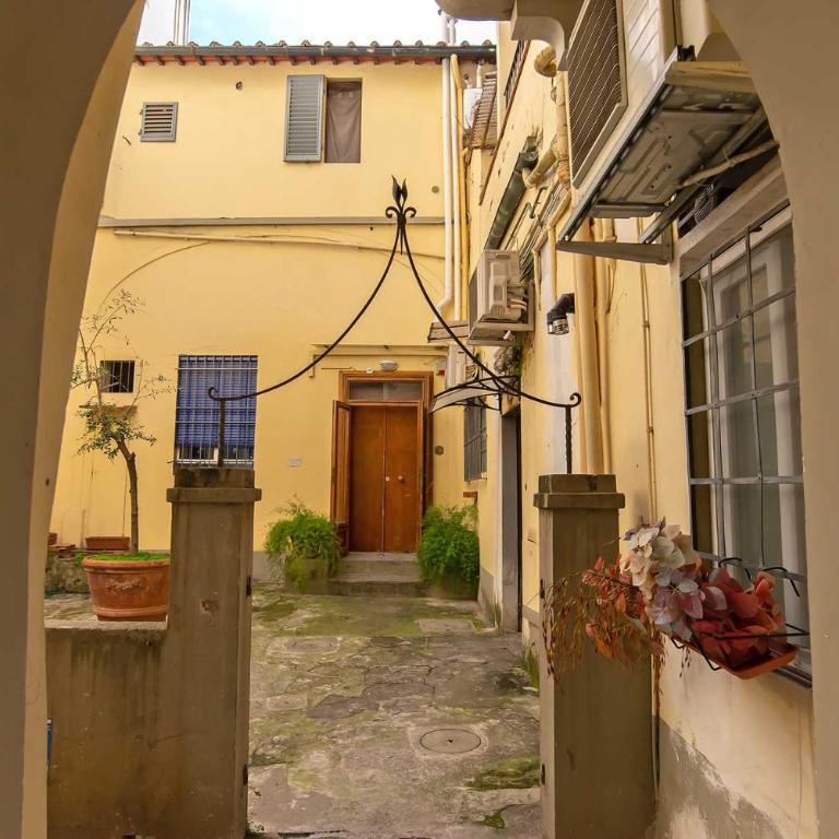 Casa MEDICI RICCARDI - 50mt da Piazza Duomo - Appartamento con 2 Camere da Letto - 4