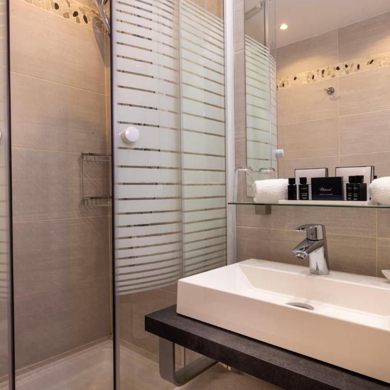 Relais Hôtel du Vieux Paris - Chambre Double Classique - 5