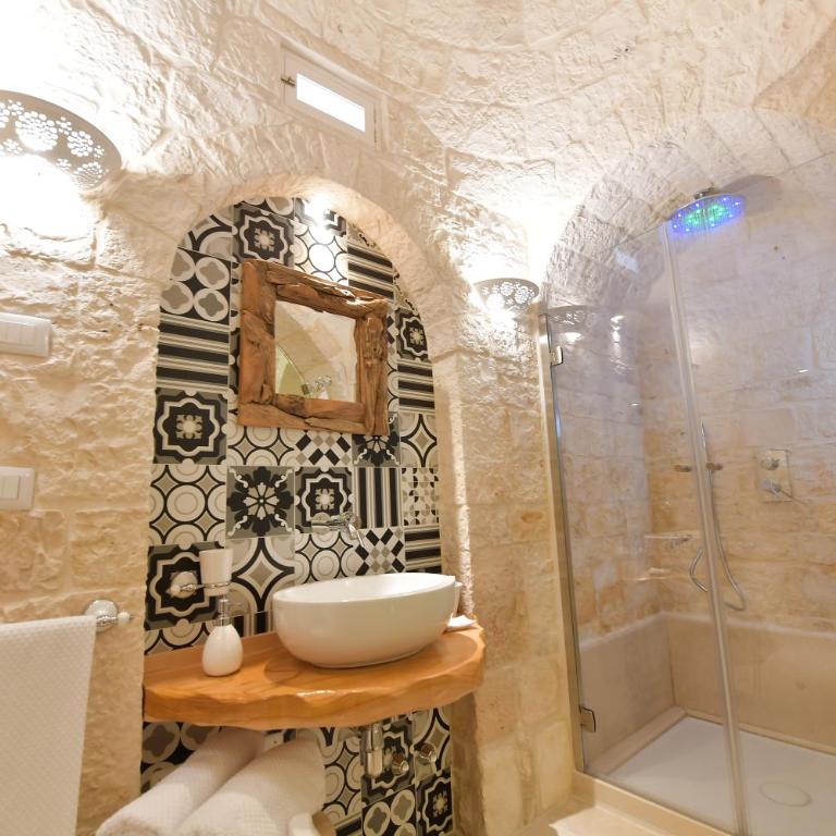 Trulli Santa Croce Luxury Holidays - piscina privata fino a 8 persone - Villa Deluxe - 16