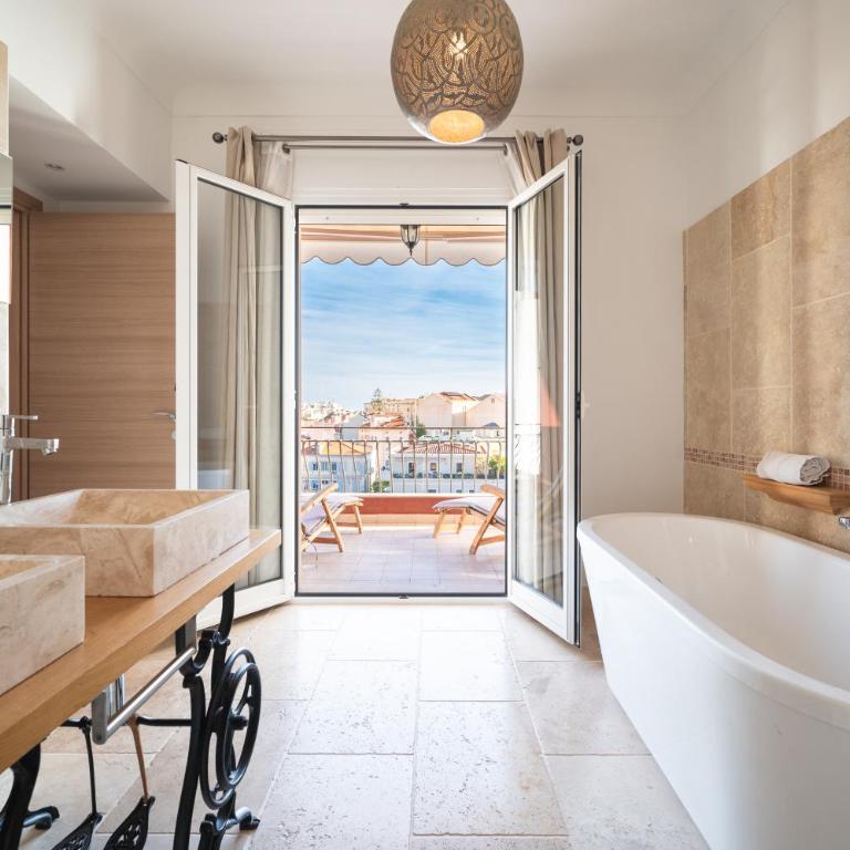 La Fabrique à Poupées - Chambres et Appartements de charme au coeur de Menton - Camera Matrimoniale con Balcone - 1