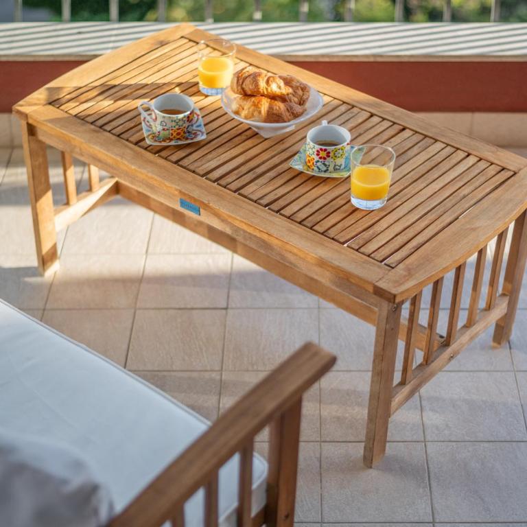 La Fabrique à Poupées - Chambres et Appartements de charme au coeur de Menton - Camera Matrimoniale con Balcone - 16