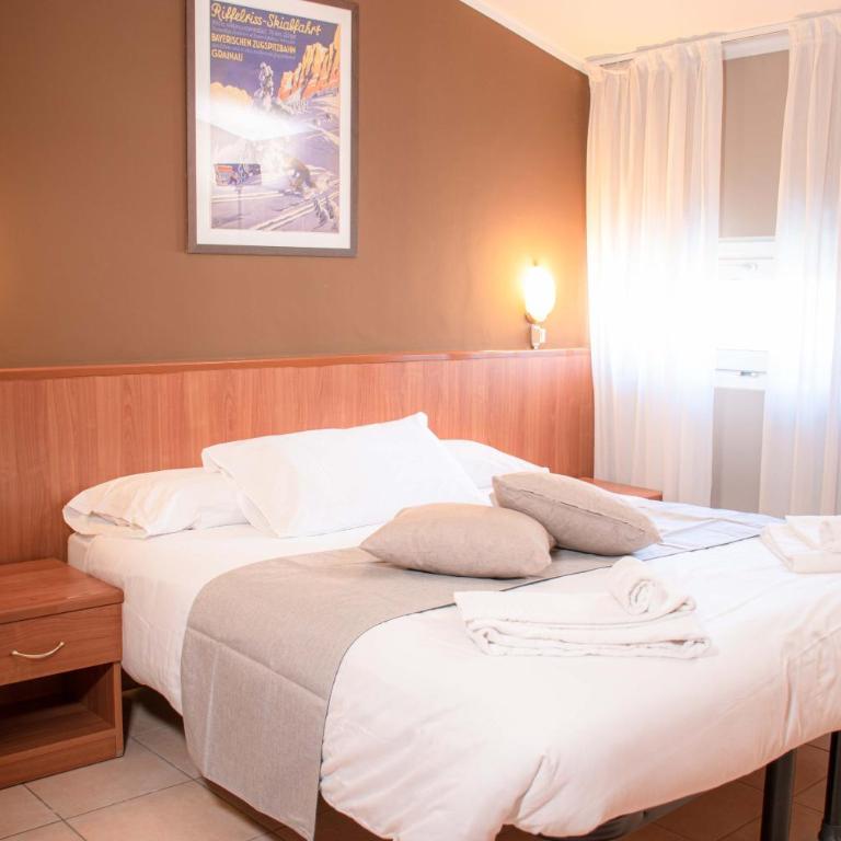 Hotel La Betulla - Camera Matrimoniale/Doppia con Letti Singoli - 2
