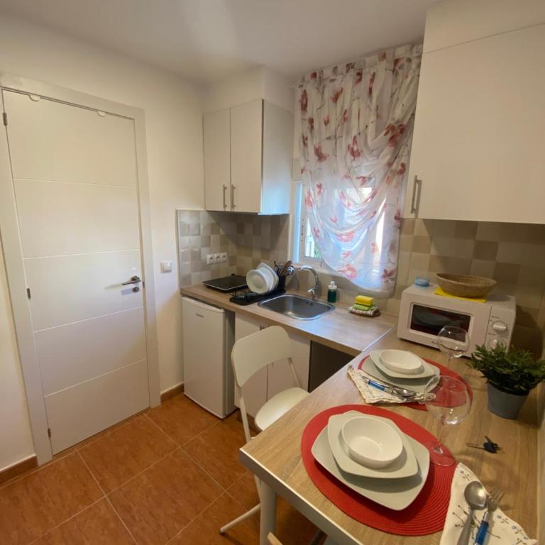 Habitaciones con cocina y baño privado de temporada Vacaciones largas Long Stay desde 11 noches - Large Double Room - 6