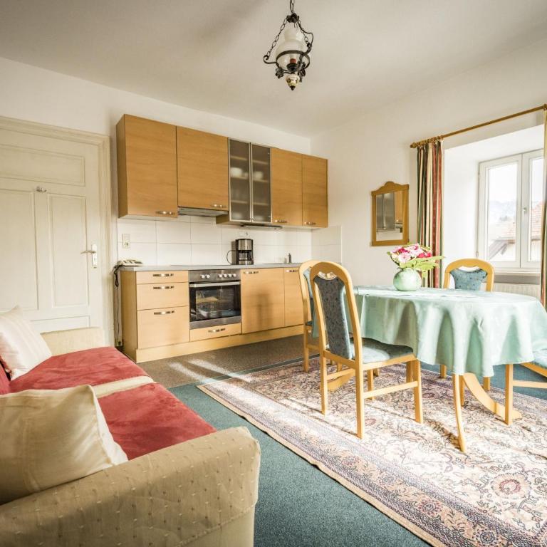 Haus Alpenruhe - Apartment mit Blick auf die Berge - 1
