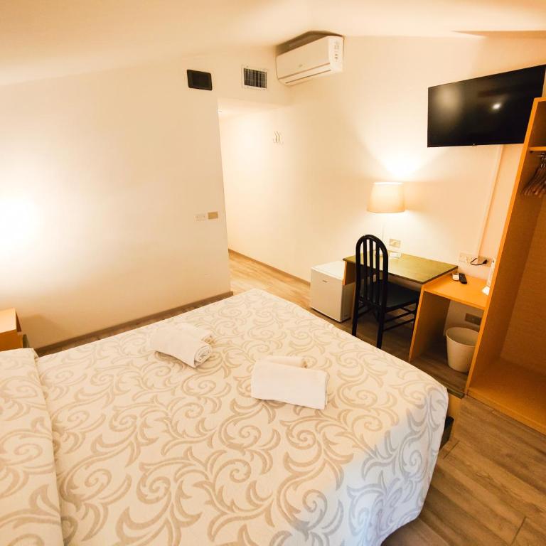Albergo B&B Tenesi - Camera Matrimoniale Standard - 7