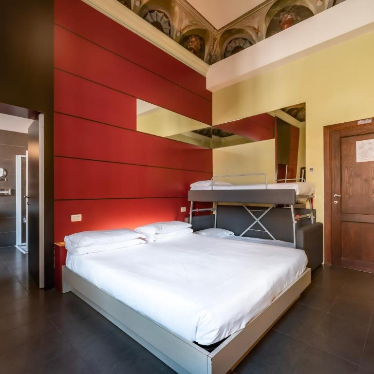 Sogno di Giulietta e Romeo - Camera Matrimoniale Superior con Divano-Letto a Castello - 6
