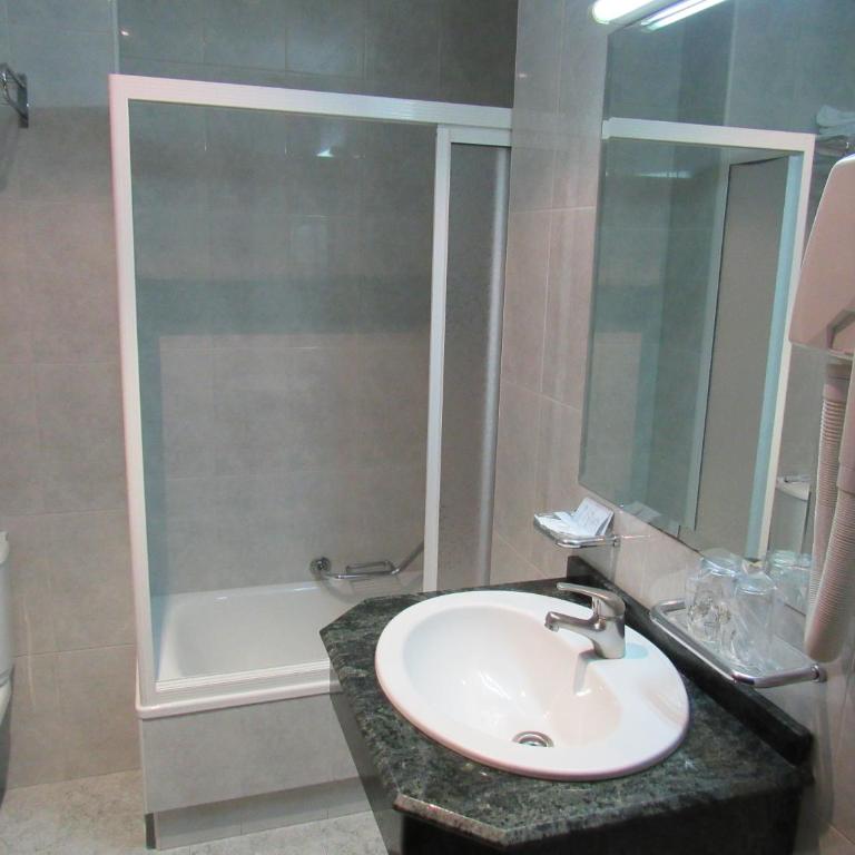 Hotel Virgen del Camino Pontevedra - Habitación Doble - 1 o 2 camas - 3
